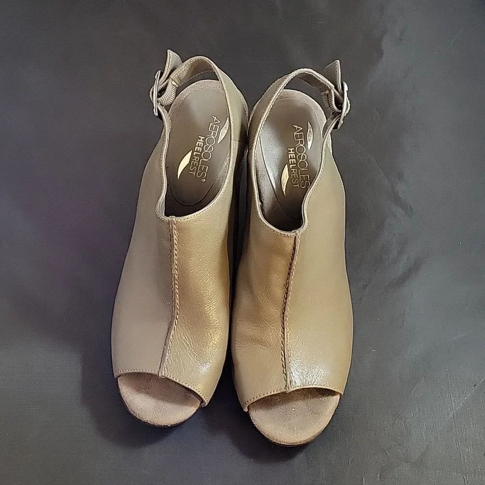 BRAND NEW AEROSOLES HEEL REST PEEP TOES ANKLE STRAP SANDAL